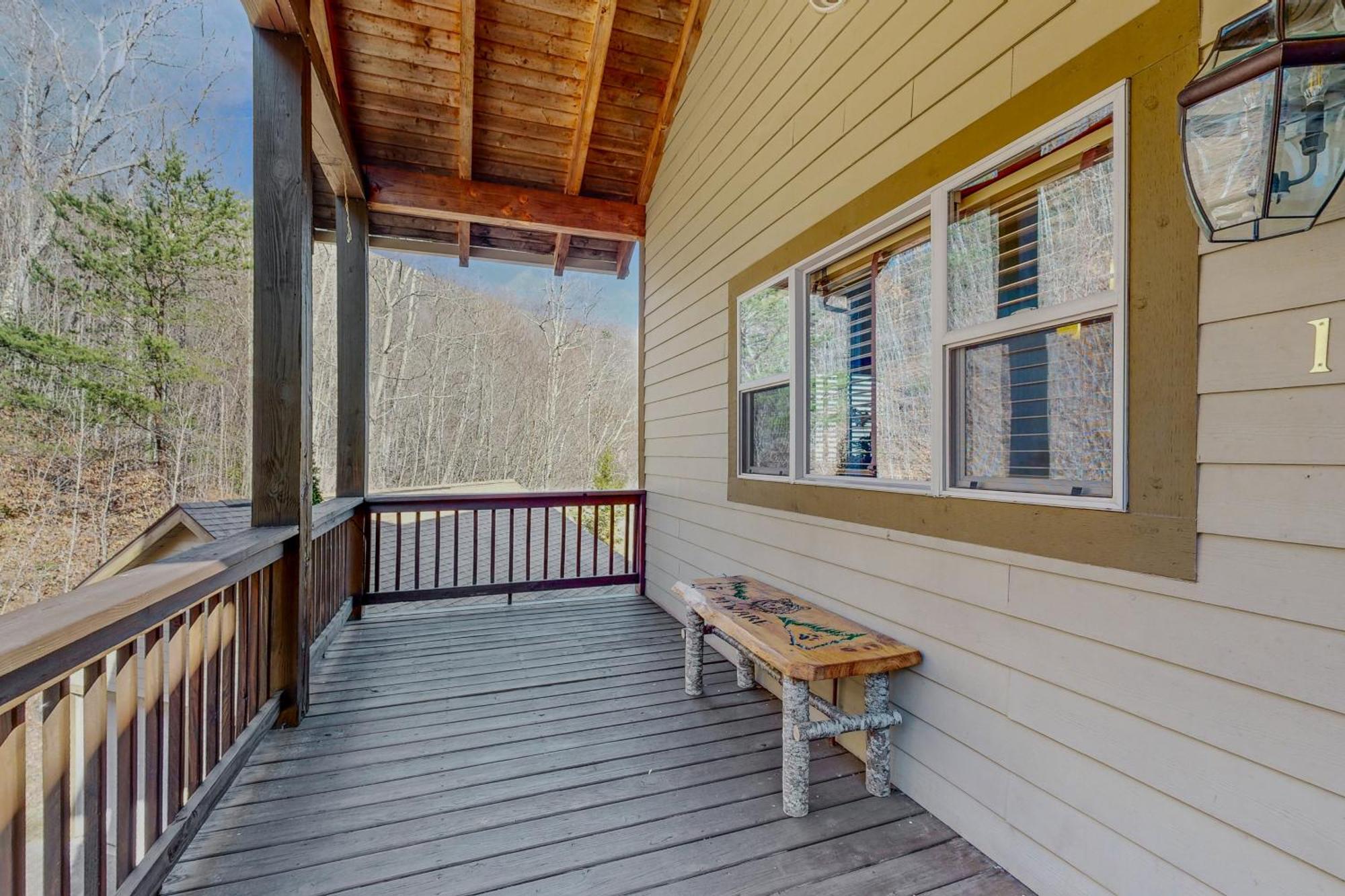 Smoky Mountain Escape Apartment Whittier Exterior photo